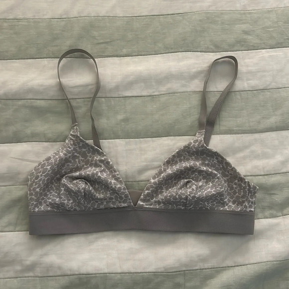 NWOT Old Navy bralette size S gray cheetah print - Picture 1 of 3